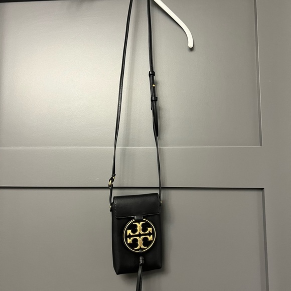 Tory Burch Handbags - Tory Burch Cell Phone Bag